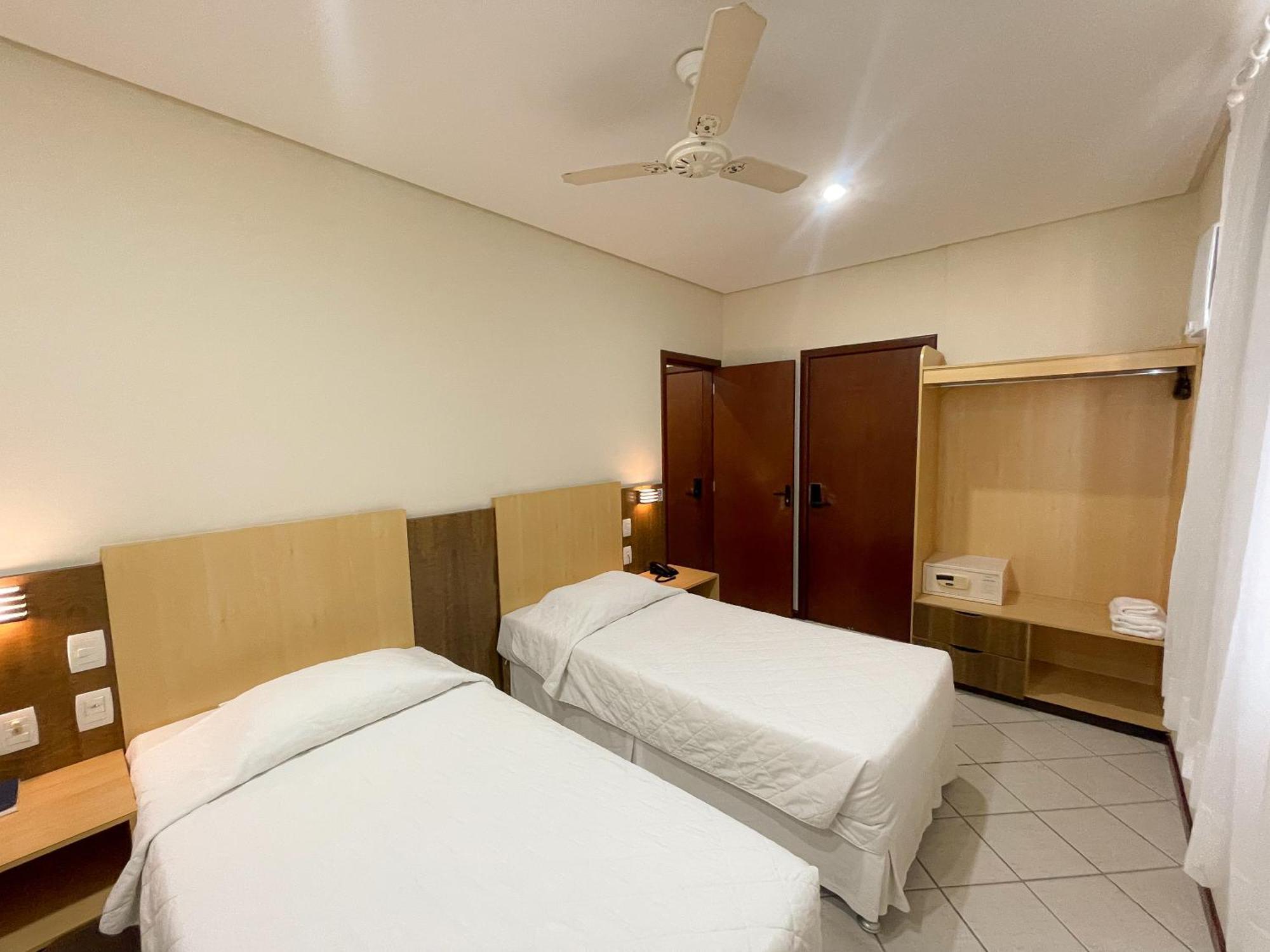 Hotel Plaza Mar Вила-Велья Экстерьер фото